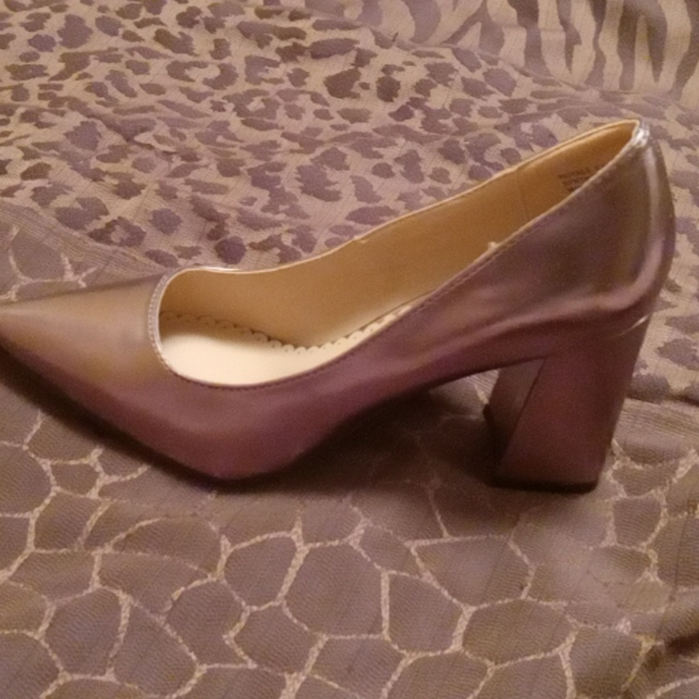 Women's Dress Pumps